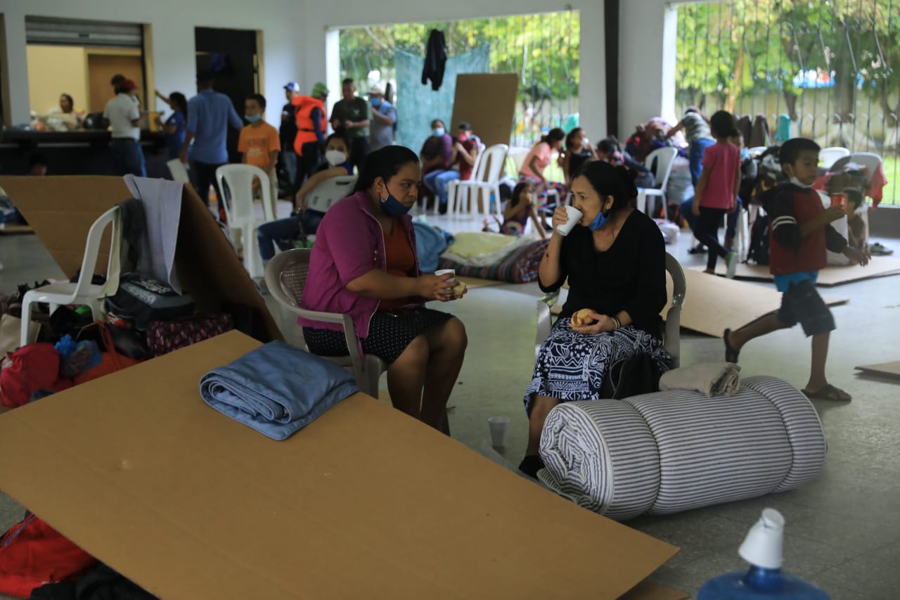 Más de 2 mil 800 evacuados en Alta Verapaz por depresión Eta