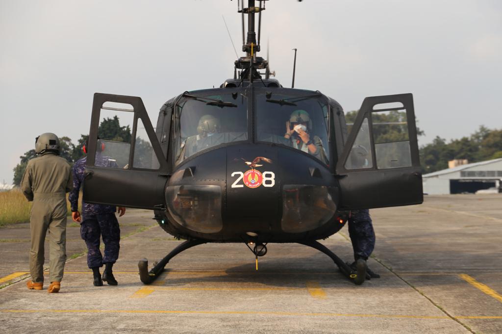 Helicópteros salvadoreños apoyarán asistencia humanitaria en Guatemala
