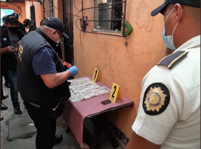 Decomisan 223 mil quetzales en vivienda de la zona 6