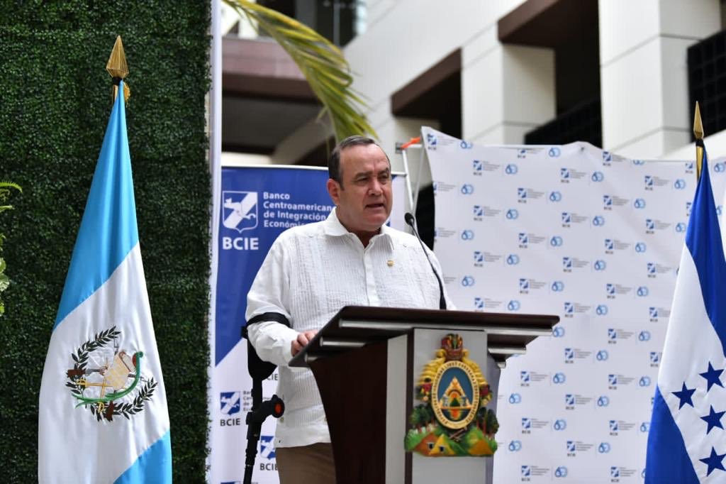 Jornada presidencial: Presidente solicita apoyo del BCIE en la reconstrucción de Centroamérica