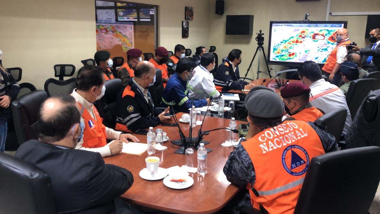 Presidente confirma estado de emergencia por depresión tropical