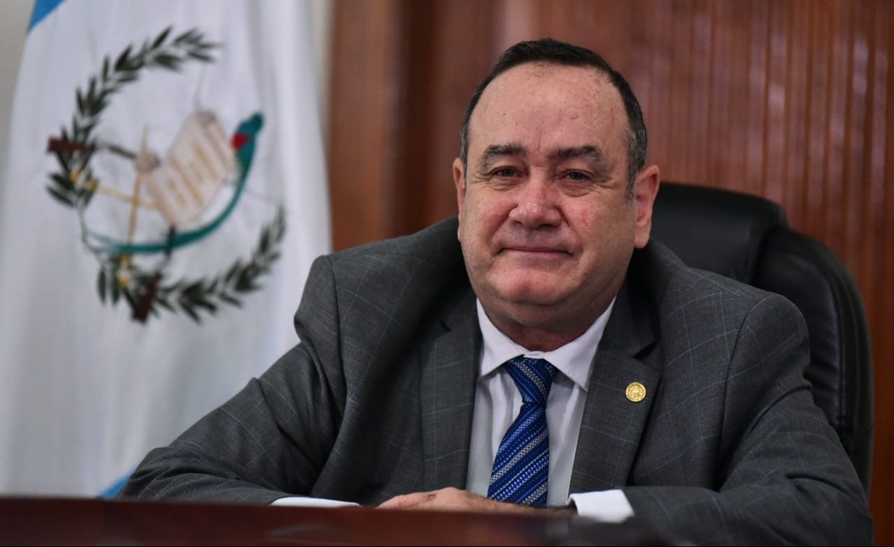 “Debemos promover la transparencia, innovación y competitividad en Guatemala”, dice el Presidente