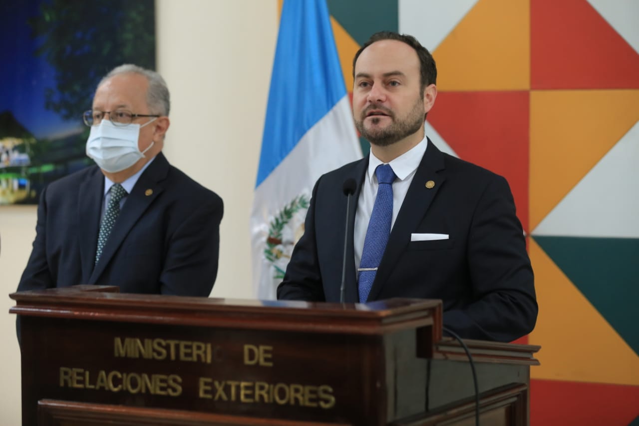 Canciller guatemalteco viaja a Estados Unidos