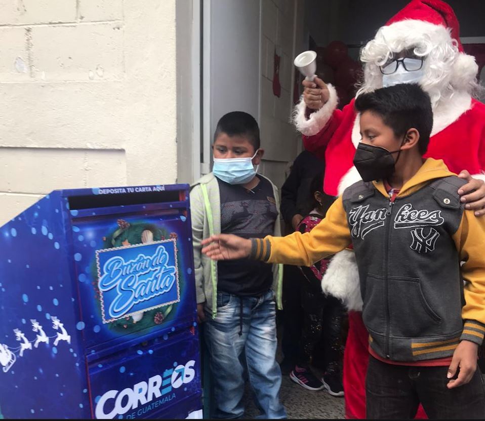 Dirección de Correos invita a niños a enviar carta a Santa Claus
