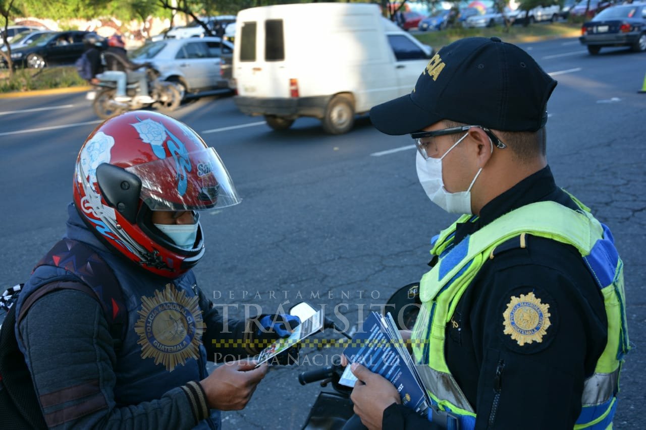 Departamento de Tránsito continúa operativos de control y concientización vial