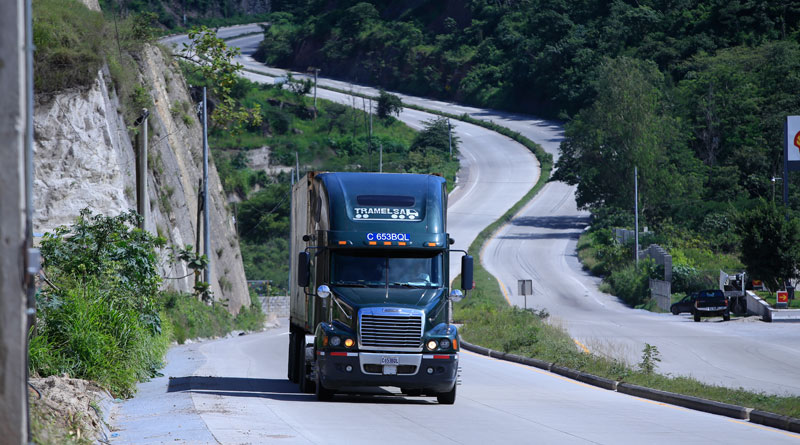 Este jueves entra en vigencia restricción de transporte de carga pesada