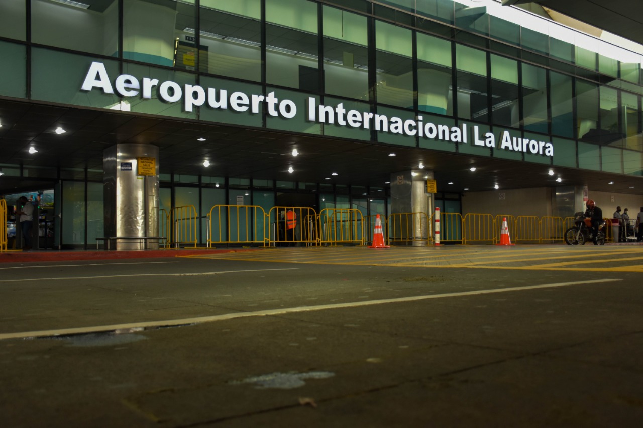 Pasajeros pueden realizarse la prueba de COVID-19 en el Aeropuerto Internacional La Aurora