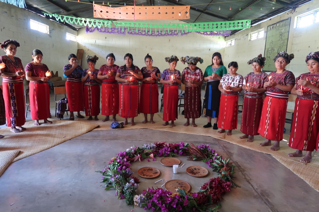 campaña-mujeres-mayas