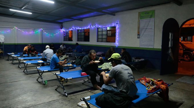 Guatemaltecos son atendidos en los albergues habilitados./Foto: DCA.