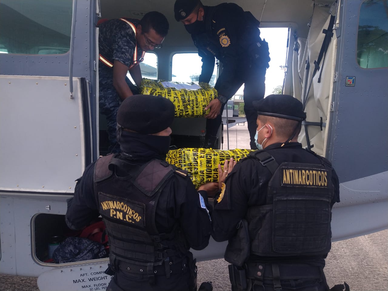 Combate al narcotráfico permite la incautación de más de mil millones de quetzales