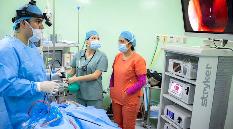 Efemérides: Médicos son reconocidos en su día