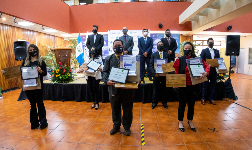 Instituto Guatemalteco de Turismo otorga sello de bioseguridad a 33 restaurantes