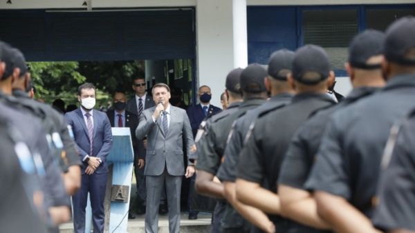 Brasil indulta a policías y militares que se encuentran en prisión
