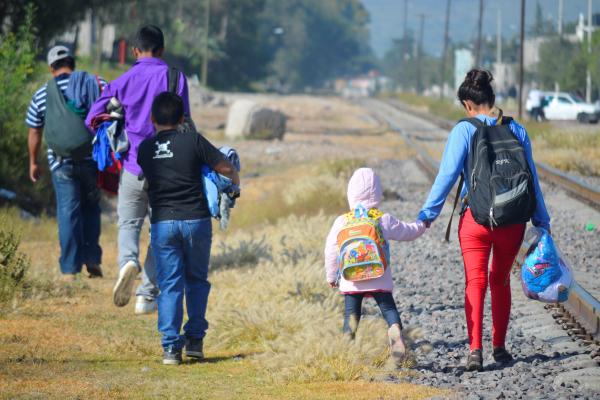 Presidente mexicano y Biden acuerdan trabajar nuevo enfoque en migración