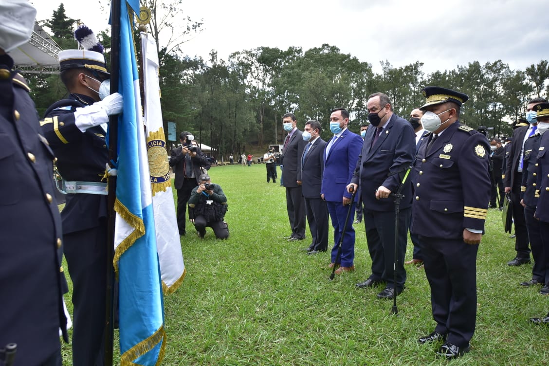 Policía Nacional Civil gradúa a 395 elementos en diferentes especialidades