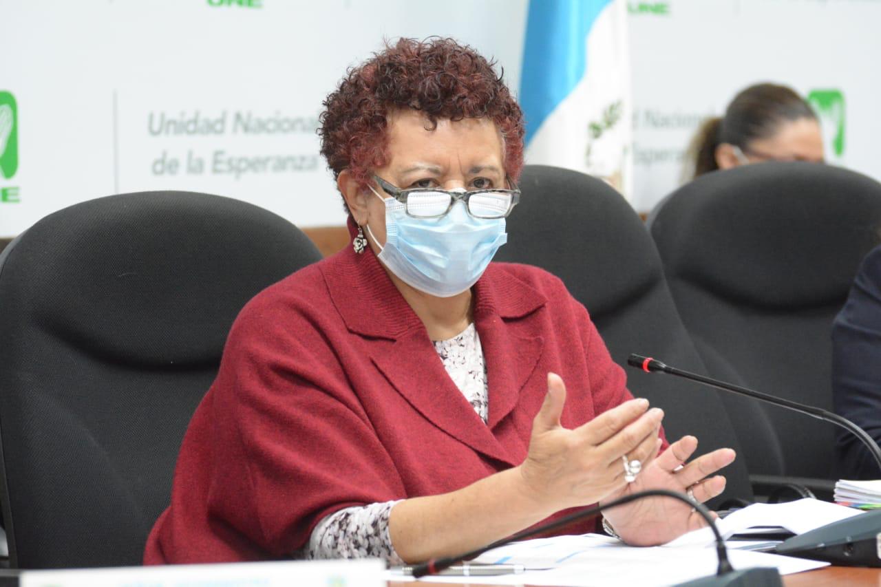 Amelia Flores , ministra de Salud asiste a citación de legisladores al Congreso de la República./ MSPAS.