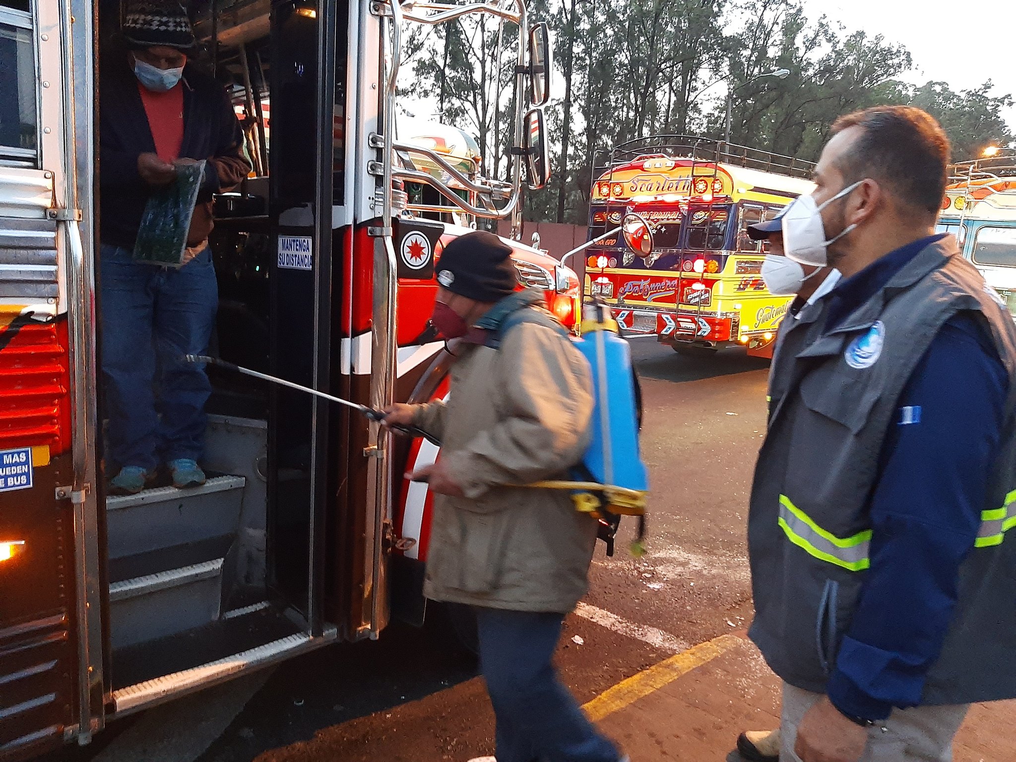 Supervisan cumplimiento de protocolo de bioseguridad en buses extraurbanos