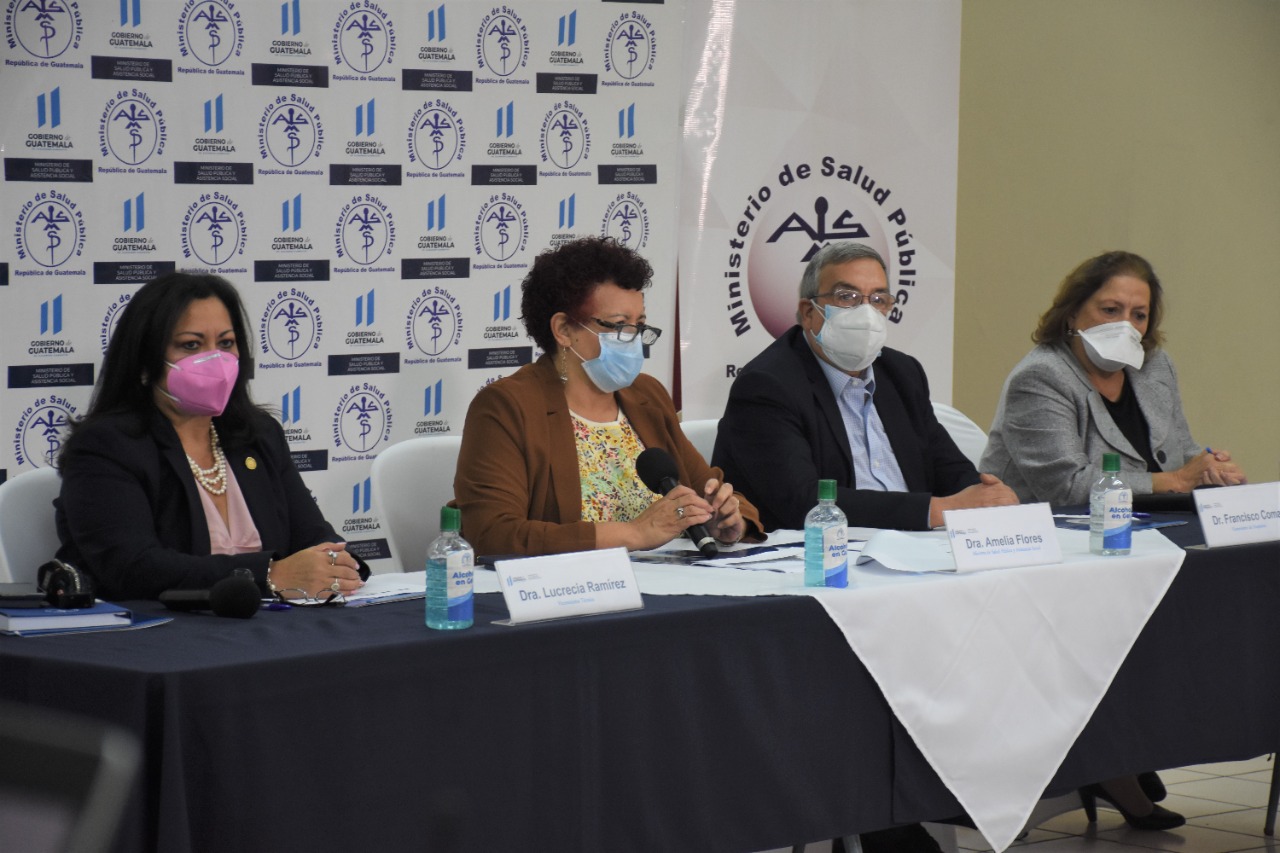 Autoridades de Salud brindan conferencia de prensa./Foto: MSPAS.