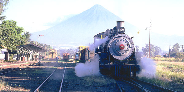 Buscan implementar trenes de carga y de transporte en Guatemala
