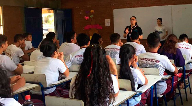 Oficializan asignación presupuestaria para los institutos de educación por cooperativa