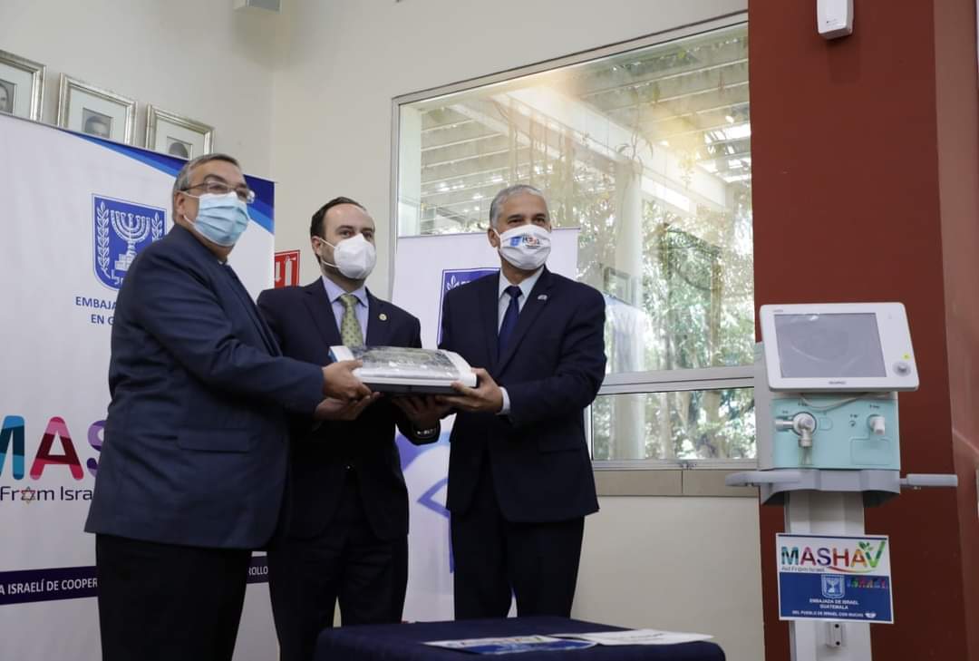 Israel dona equipo médico para fortalecer atención a pacientes con COVID-19