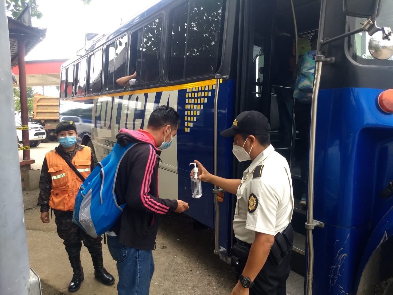 Guatemala prepara fuerte dispositivo de seguridad y asistencia ante caravana de migrantes