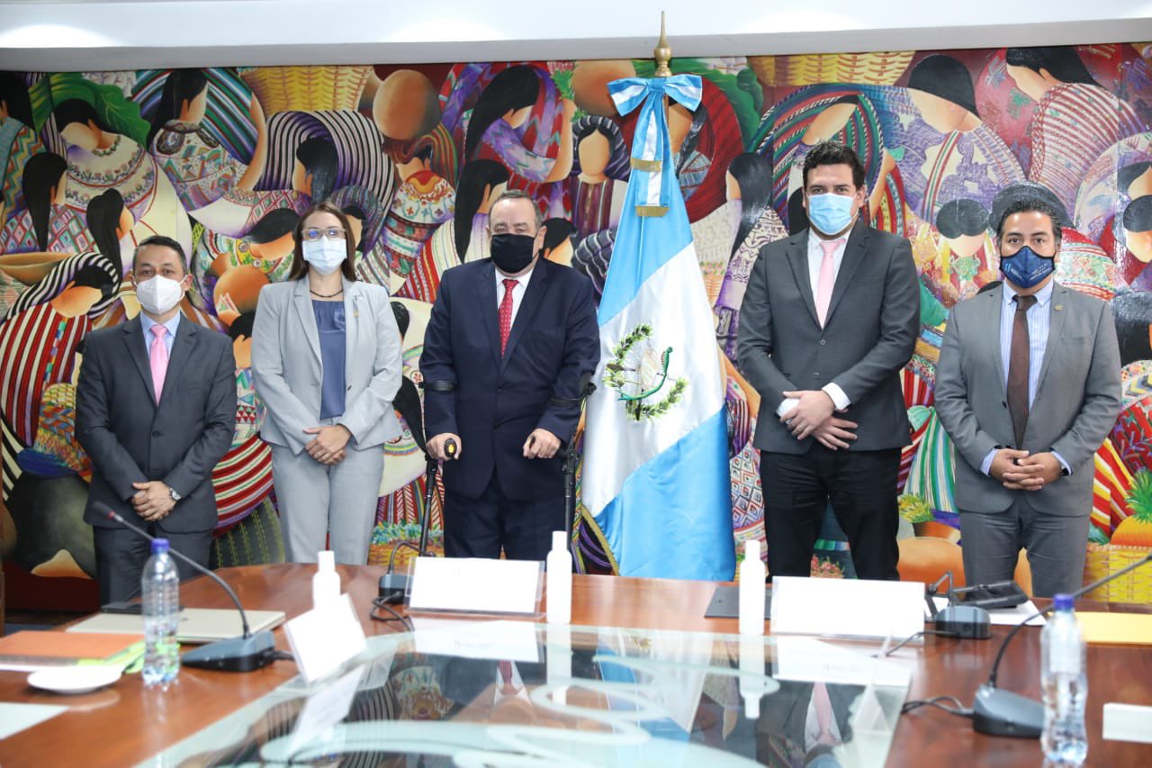Jornada presidencial: Presidente visita ministerios para conocer sus planes de trabajo