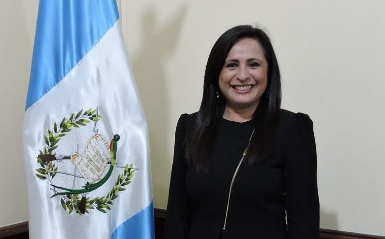 Presidente nombra a Patricia Letona como nueva secretaria de Comunicación Social