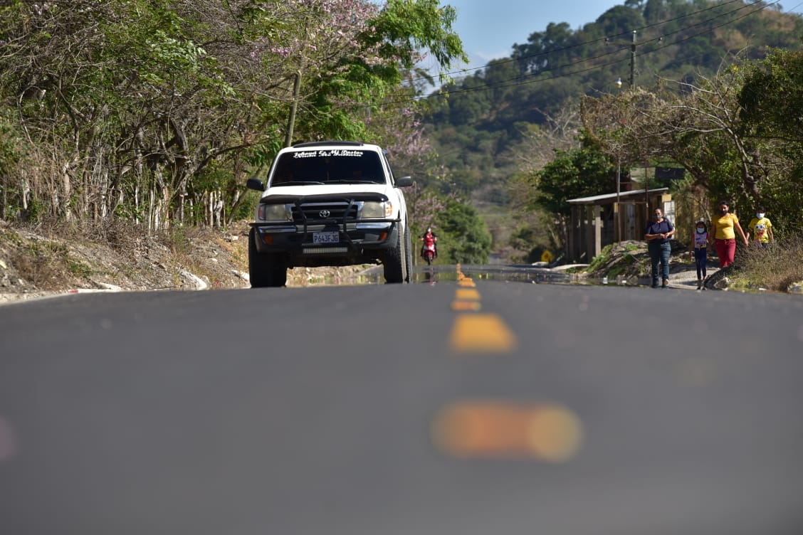 Jornada presidencial: Gobierno fortalece red vial en el interior del país