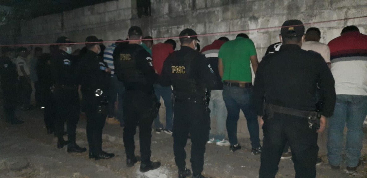 Capturan 40 personas por infringir la ley seca