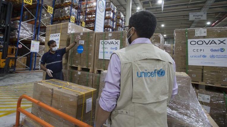 Unicef prevé distribuir mil millones de jeringas para vacunas contra el COVID-19