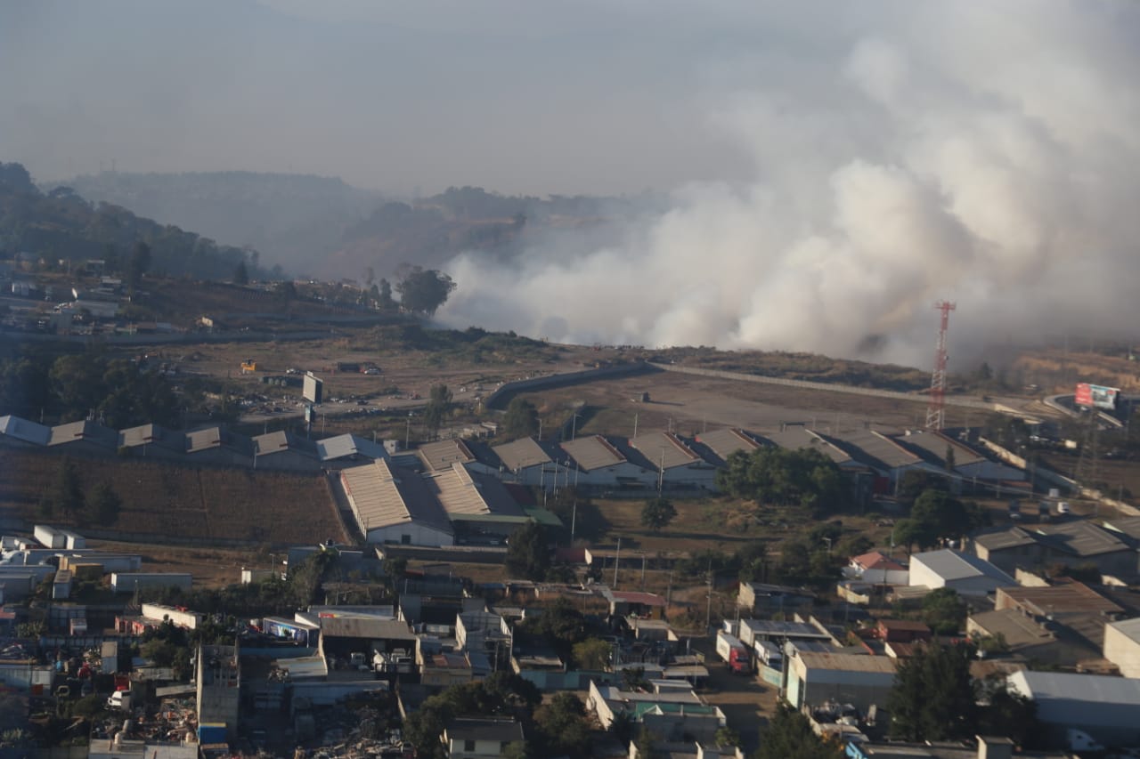 Incendio en vertedero de Villa Nueva está controlado y en fase de mitigación
