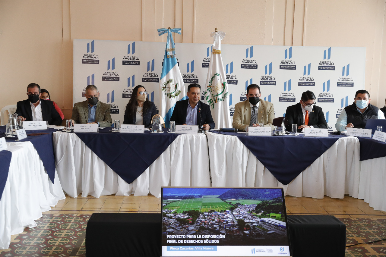 Establecen ruta para el cierre técnico del vertedero a cargo de AMSA