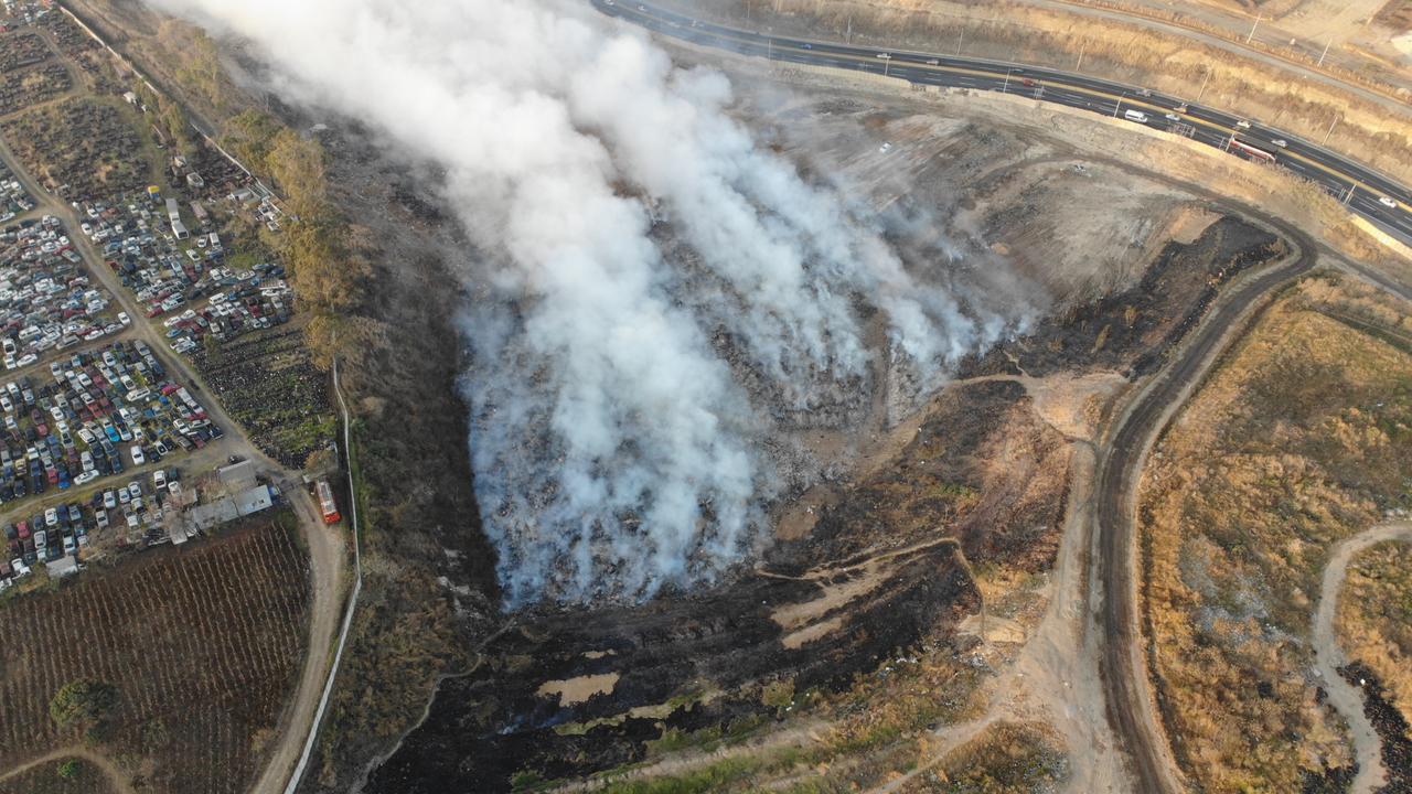 Cuerpos de socorro controlan incendio en vertedero y avanzan en fase de liquidación