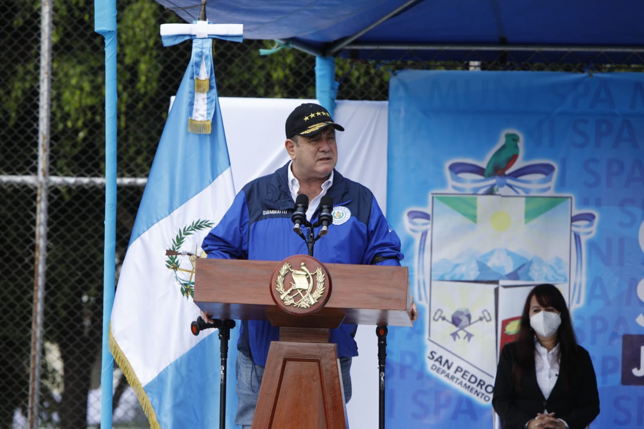 Mandatario hace llamado de unidad para derrotar a las bandas criminales