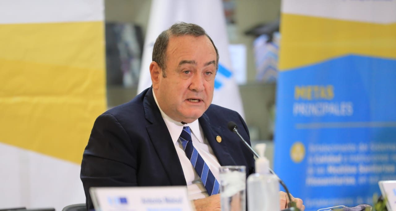 Presidente se pronuncia por incumplimiento en la entrega de vacunas contra el coronavirus