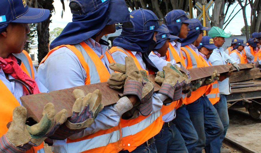 Comienza estudio para reactivación de tren de carga en Guatemala