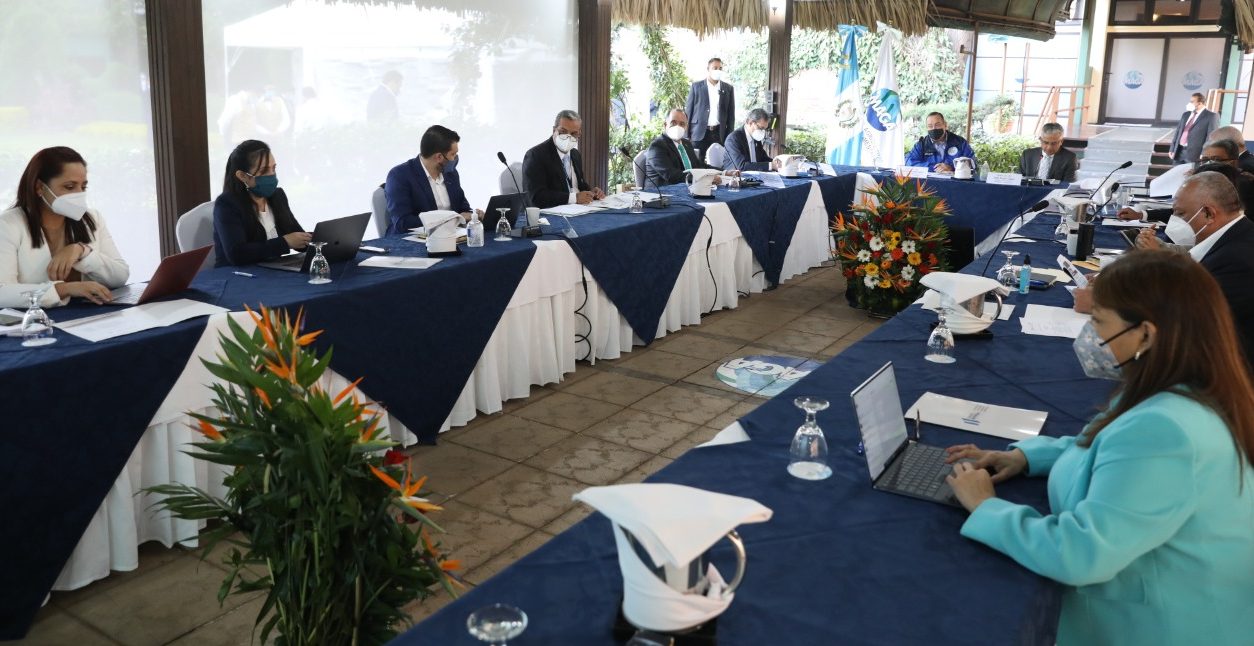 Jornada presidencial: Mandatario continúa visitas en los ministerios para conocer planes de trabajo