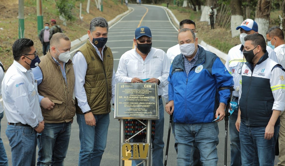Inauguran carretera a San Juan Gascón