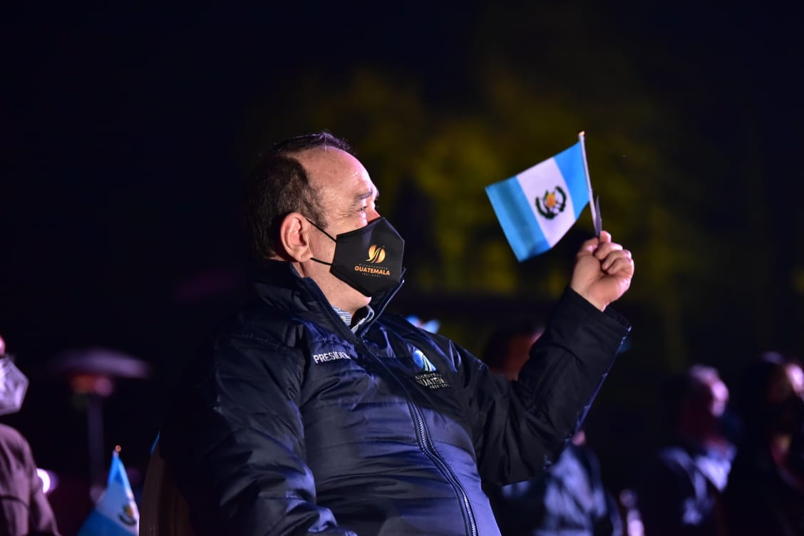 Presidente Giammattei inaugura actividades del bicentenario de independencia