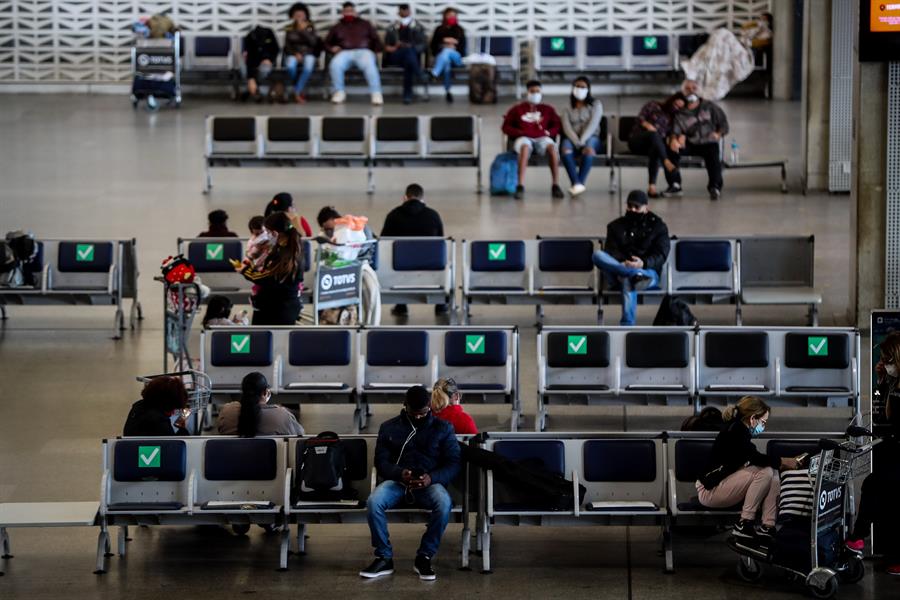 Procuraduría pide que el examen de coronavirus sea exigido en vuelos nacionales en Brasil