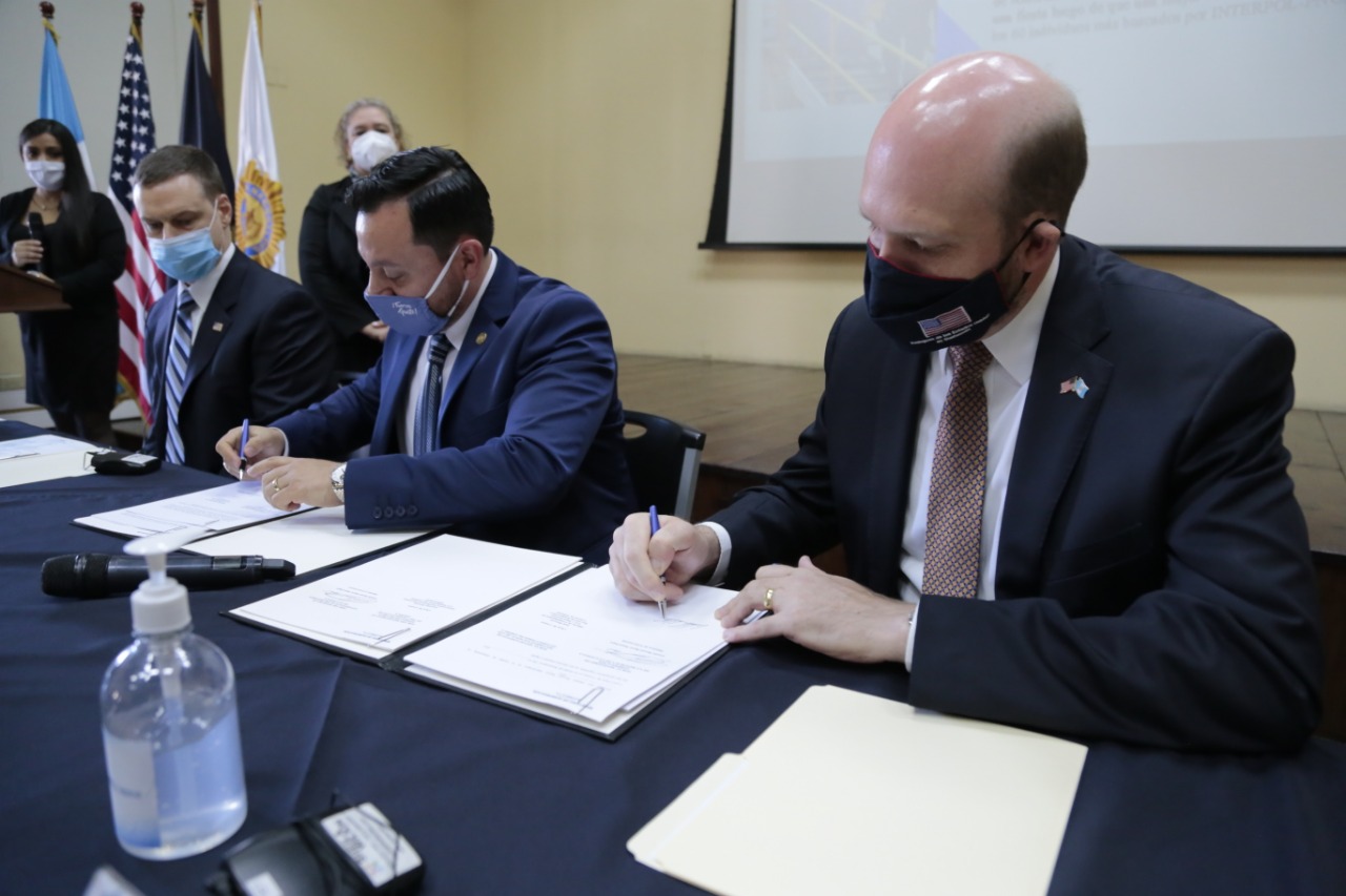 Guatemala y Estados Unidos buscan reducir amenazas contra la seguridad