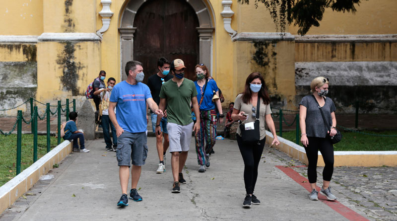 Discuten sobre el rol de las municipalidades en el fomento de la actividad turística