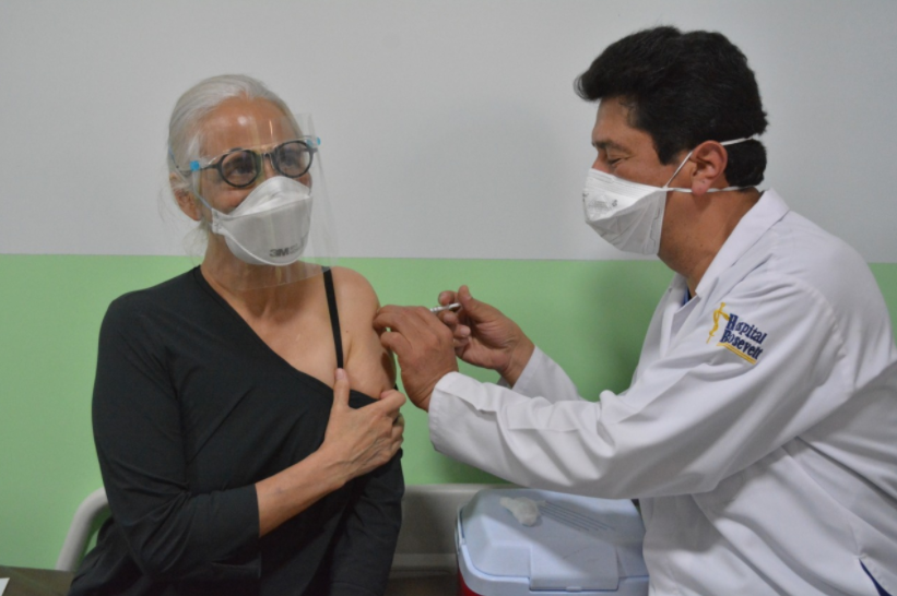 Hospital Roosevelt culmina jornada de vacunación contra el coronavirus