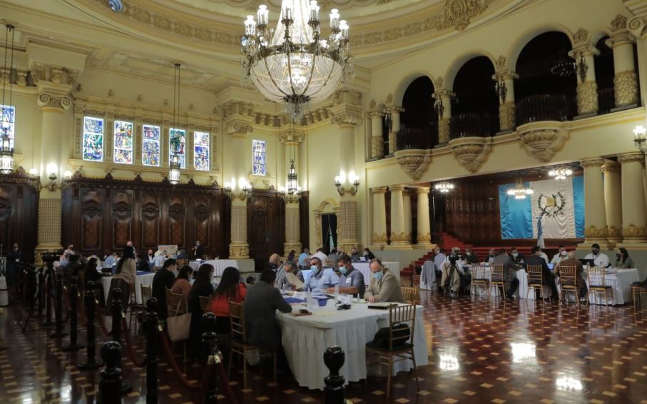 Ejecutivo revisa alrededor de 13 proyectos que se prevé ejecutar en Chiquimula