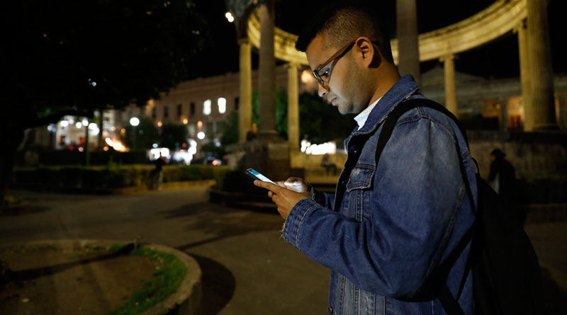 Servicio de internet gratuito en parques de Huehuetenango beneficia a más de un millón de personas