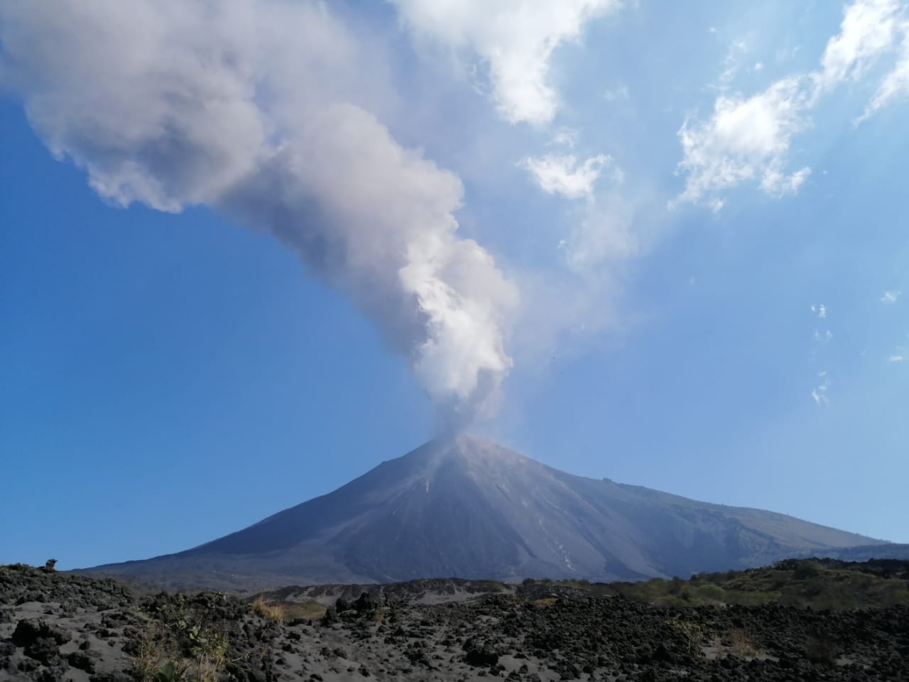 Volcán de Pacaya mantiene actividad alta
