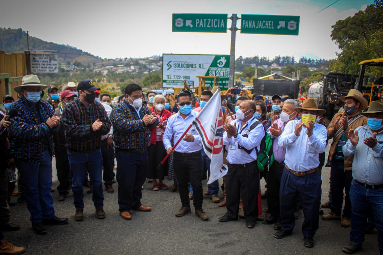 CIV inicia obra que unirá a los departamentos de Sololá y Quiché