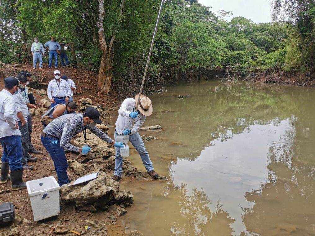 MARN da seguimiento a denuncia por contaminación en el río Sepur