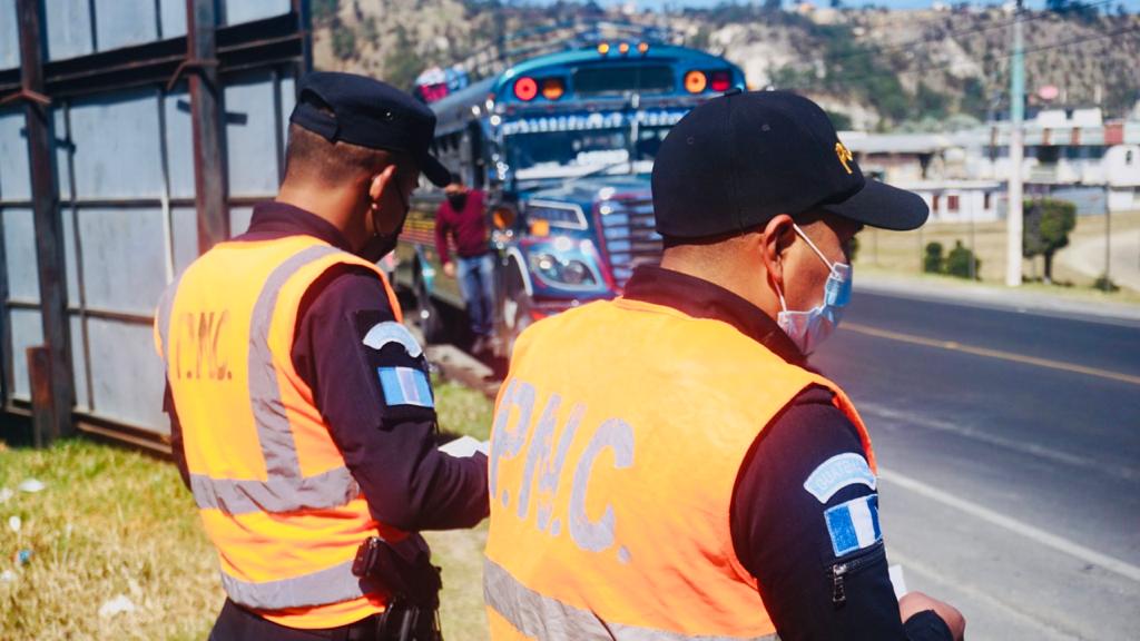 Verifican cumplimiento de normas sanitarias en transporte colectivo de Totonicapán